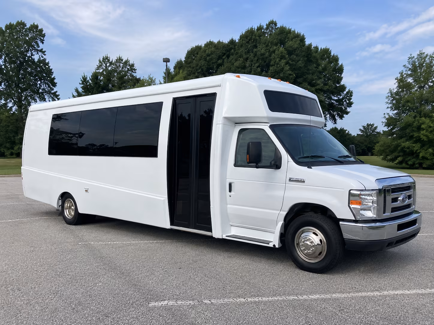 gulfport 18 passenger party bus