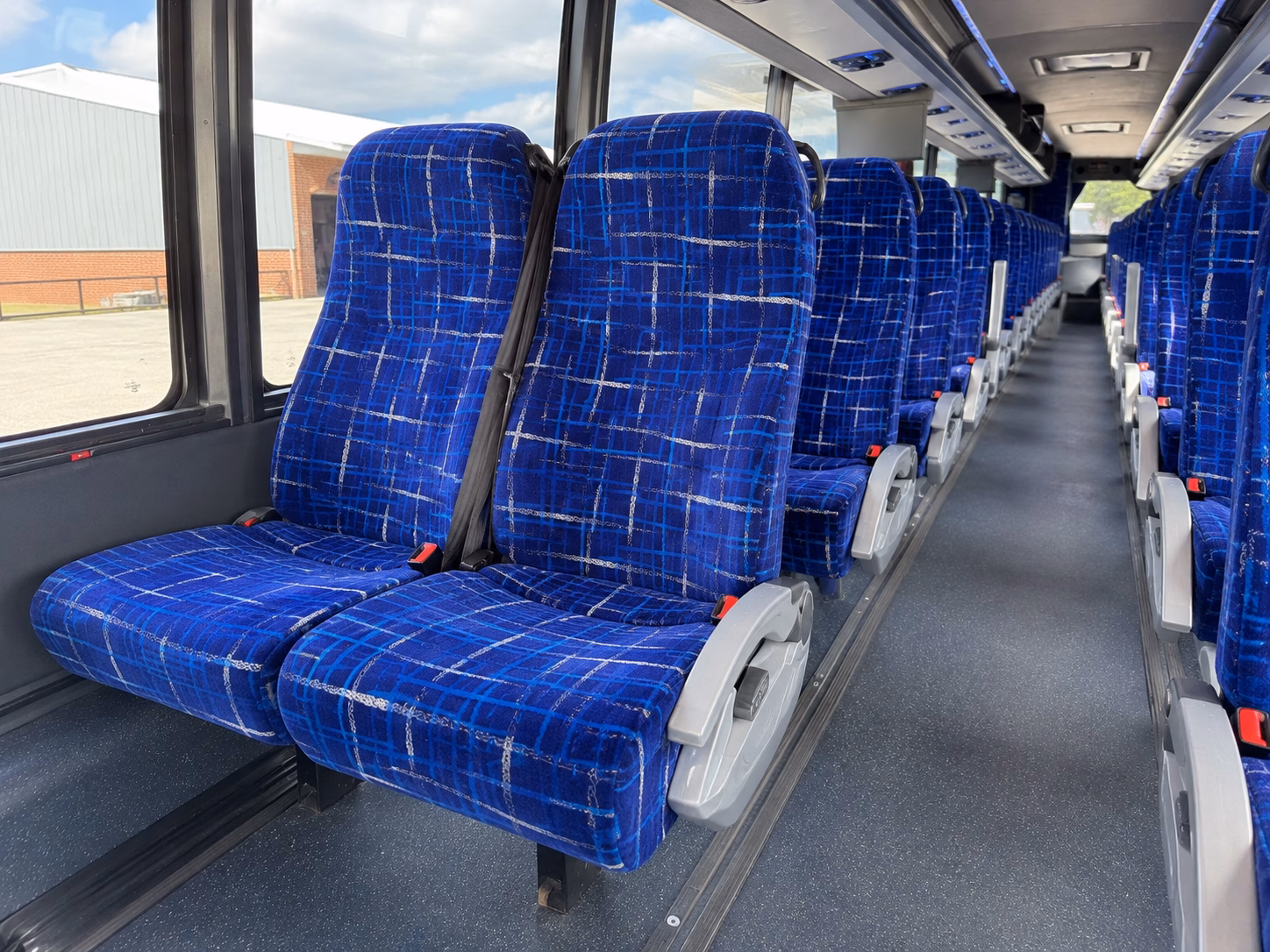 how the type of bus changes the price in gulfport mississippi